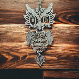 Vintage 1960-70s Lg Owl Pendant Articulated Necklace Silver Tone Rhinestone Eyes